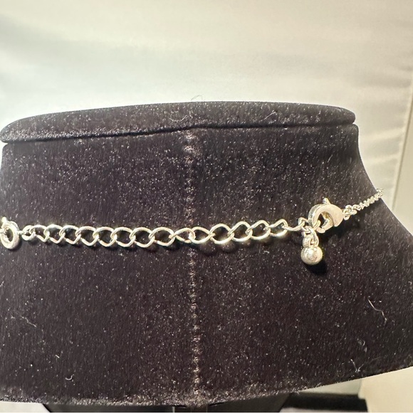 Avon - Floral Rhinestone Necklace and Earrings - Picture 5 of 12